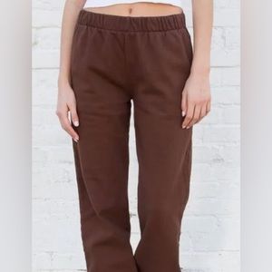 Brandy Melville Rosa sweats